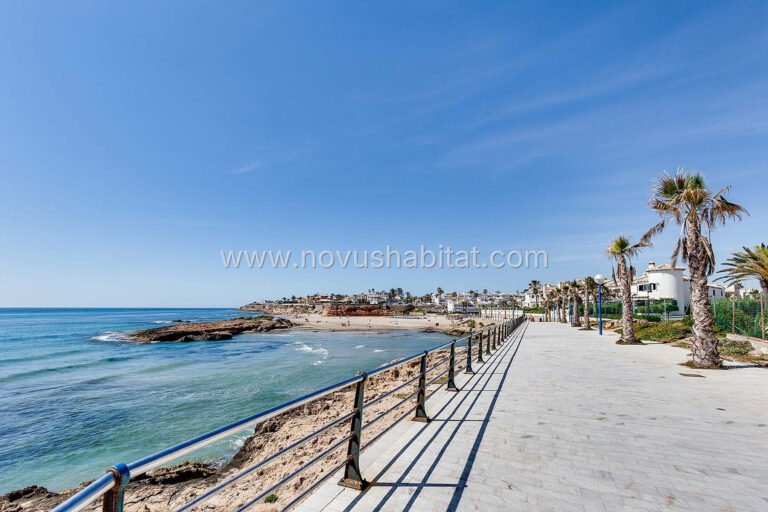 Villa in Orihuela Costa - N9459 - foto 14