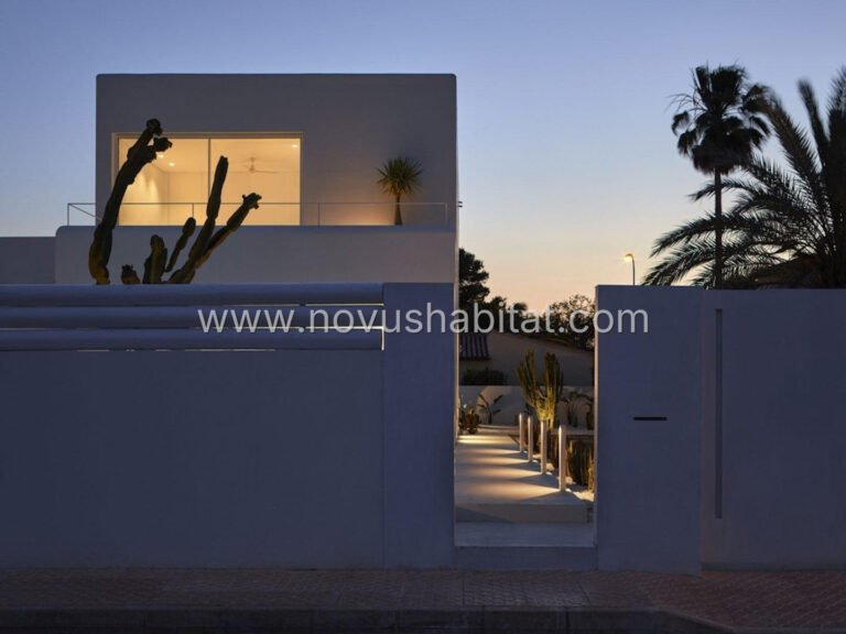 Villa in Estepona - N9599 - foto 9