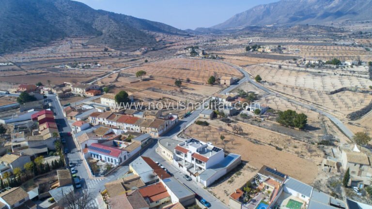 Bungalow in Hondón de las Nieves - N7359