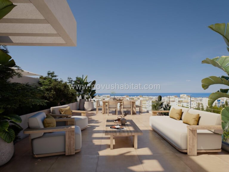 Þakíbúð í Estepona - N8474