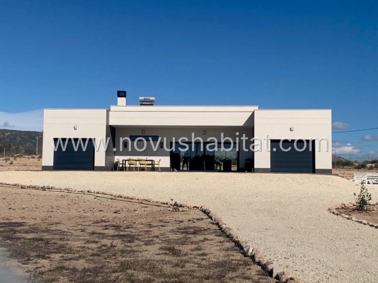 Villa in Pinoso - N7762