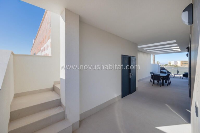 Villa in Torrevieja - N8628 - foto 35