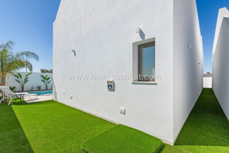 Villa in Los Alcazares - N9451 - foto 32