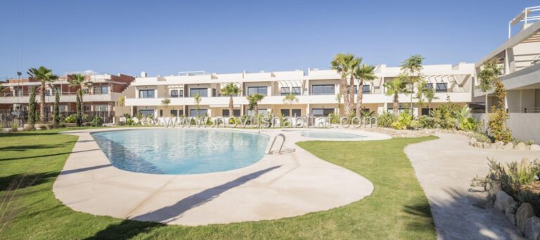 Bungalow í Torrevieja - N6055