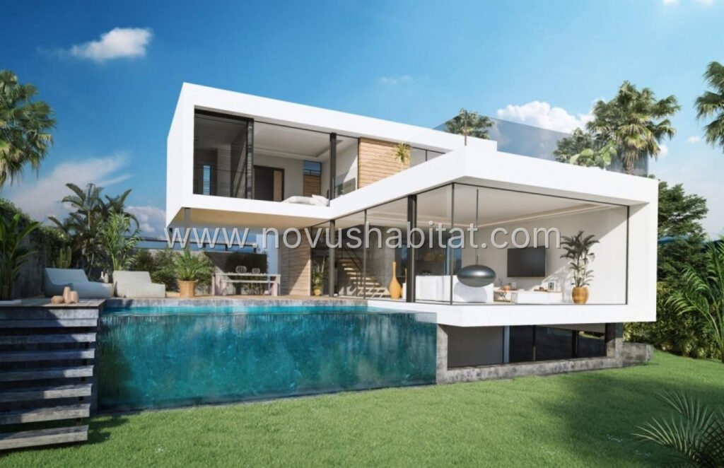 Villa in Estepona