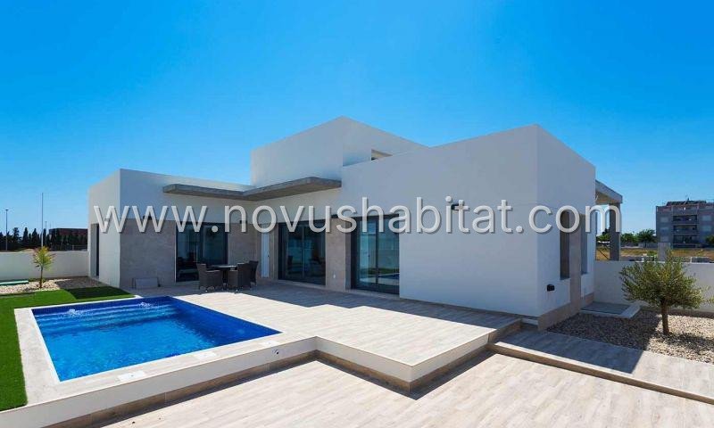 Villa in Daya Nueva