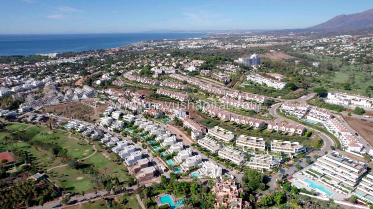 Raðhús í Estepona - N8057 - foto 12