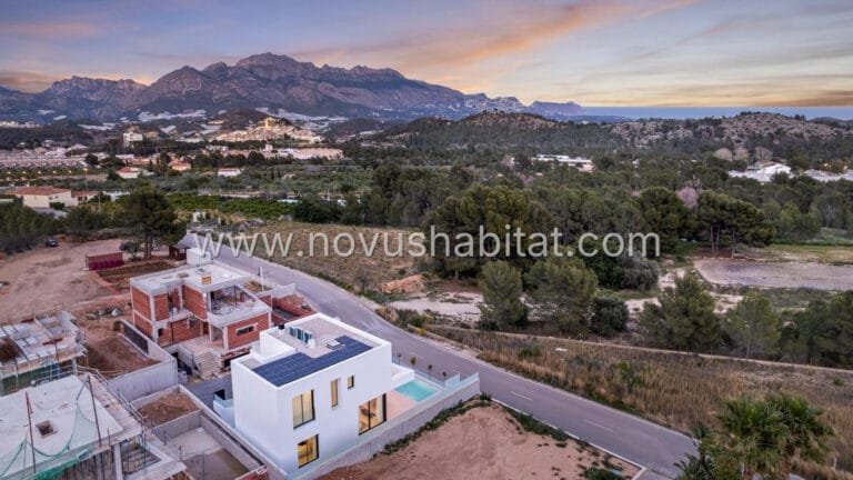 Villa in Polop - N8998 - foto 16