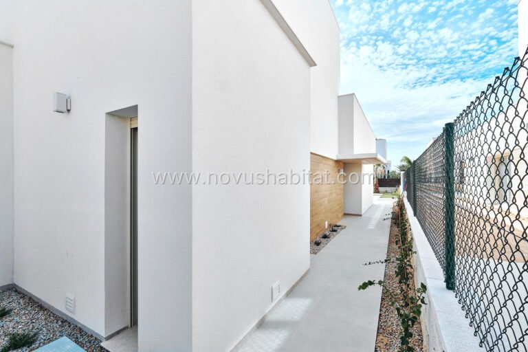 Villa en Los Montesinos - GS-1374 - foto 35