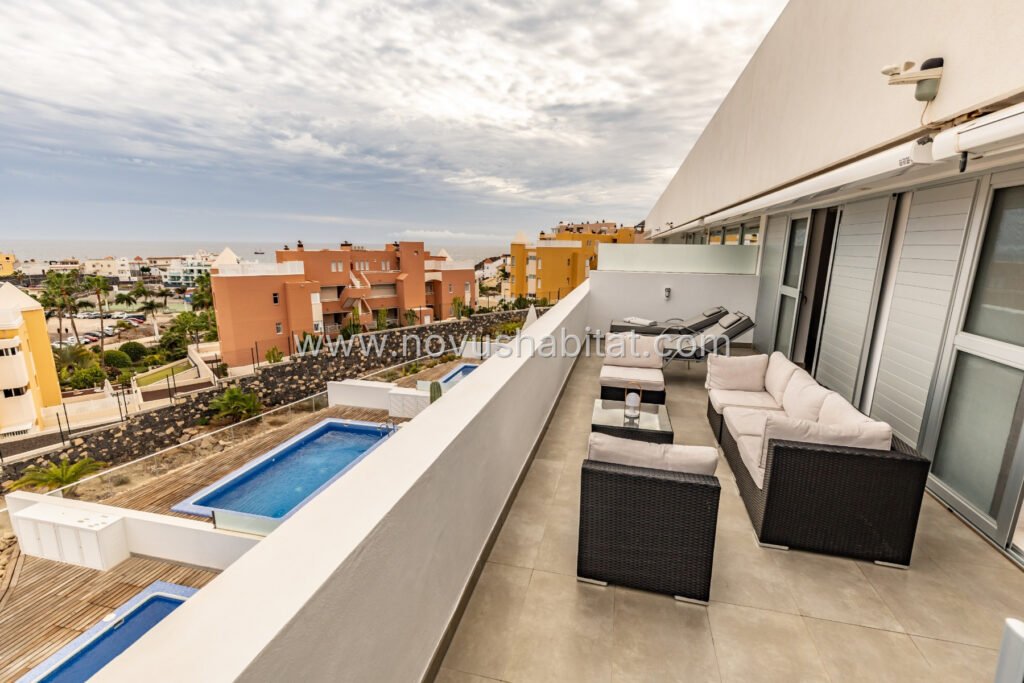 Townhouse in La Caleta - T-1710251 – foto 1