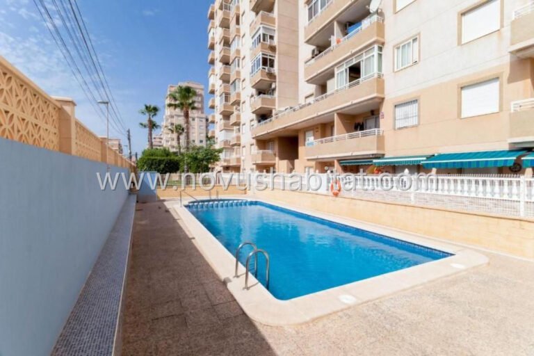 Apartment in Torrevieja - 605037 - foto 2