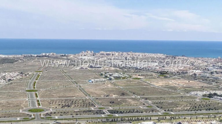 Þakíbúð í Torrevieja - 548222 - foto 15