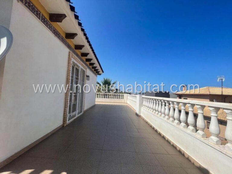 Villa í Torrevieja - 482382 - foto 4