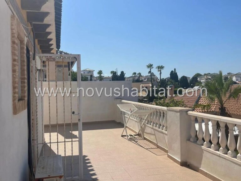 Villa í Torrevieja - 482382 - foto 5