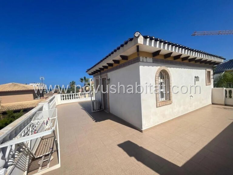Villa í Torrevieja - 482382 - foto 7
