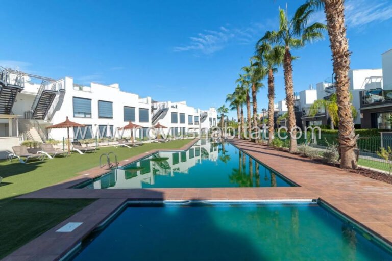 Villa í Torrevieja - 482325 - foto 4