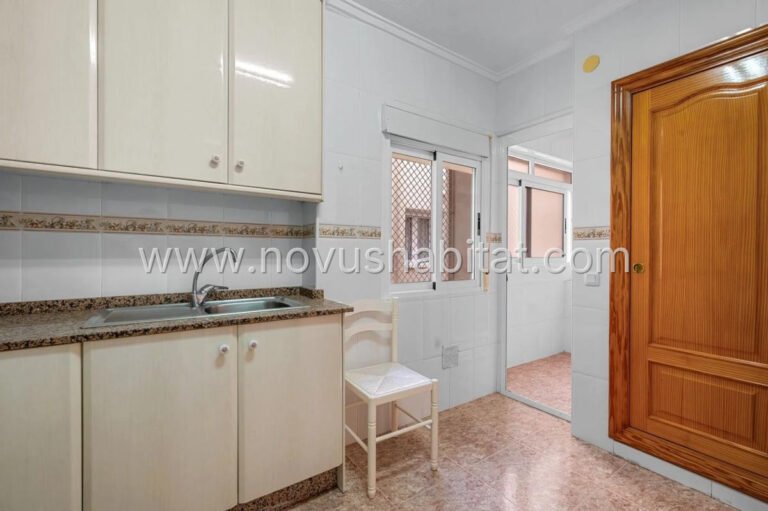 Apartment in Torrevieja - 481303 - foto 13