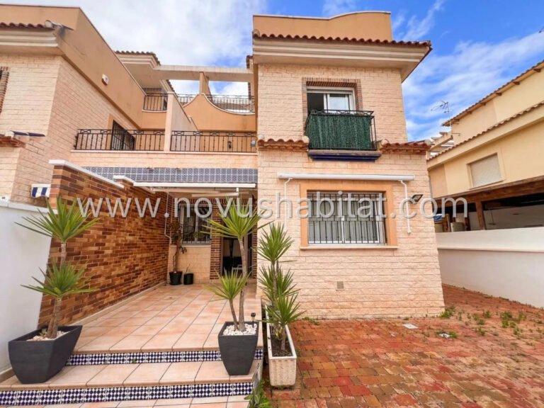 Townhouse in Pilar de la Horadada - 490373