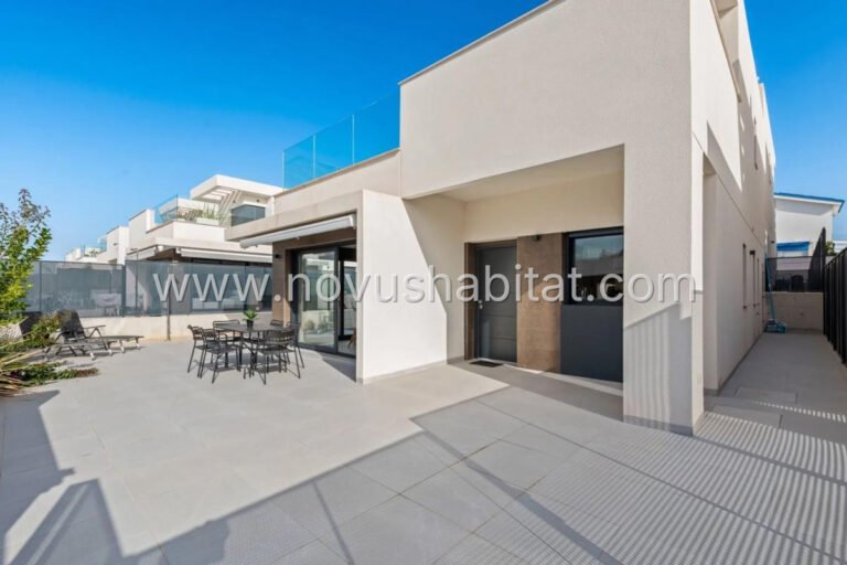 Townhouse in San Fulgencio - 515991 - foto 26