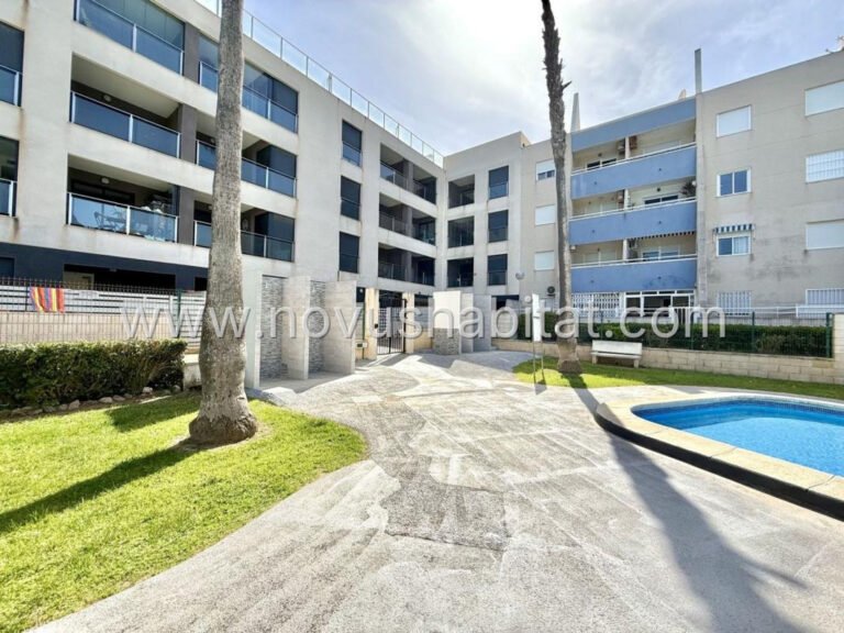Apartment in Torrevieja - 479835 - foto 3