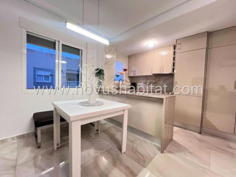 Apartment in Torrevieja - 479802 - foto 4