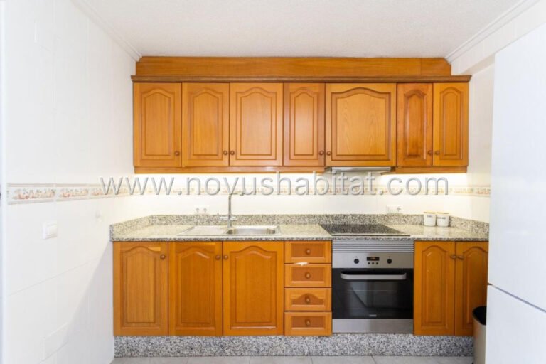Townhouse in Los Montesinos - 520485 - foto 13