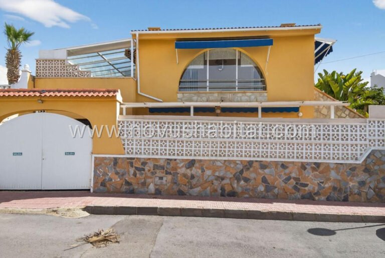 Villa in San Miguel de Salinas - 521899 - foto 2