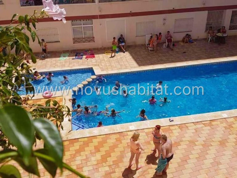Íbúð í Torrevieja - 528596