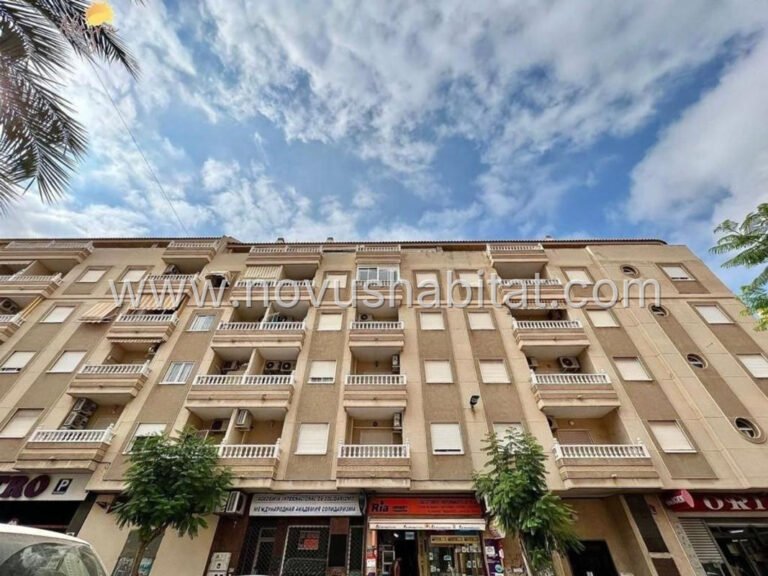 Íbúð í Torrevieja - 529758 - foto 4