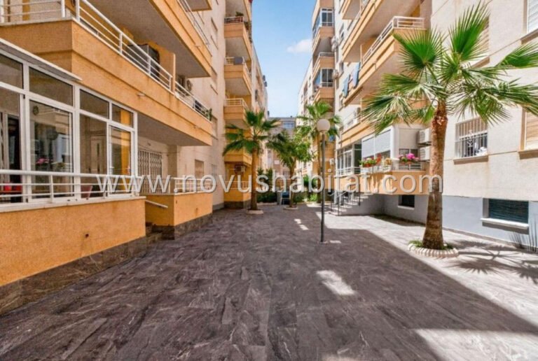 Íbúð í Torrevieja - 530017 - foto 24
