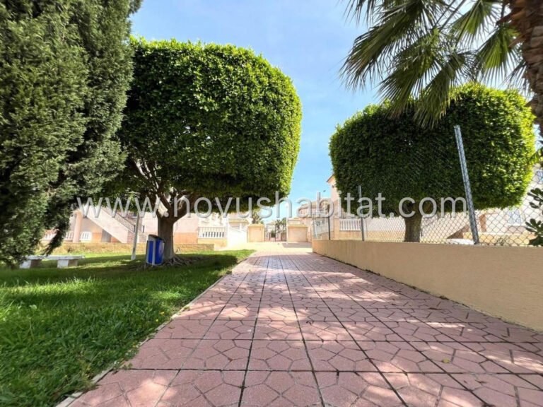Townhouse in Torrevieja - 530448 - foto 2