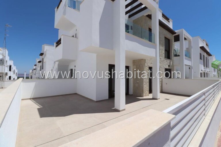 Apartamento en Torrevieja - 532099