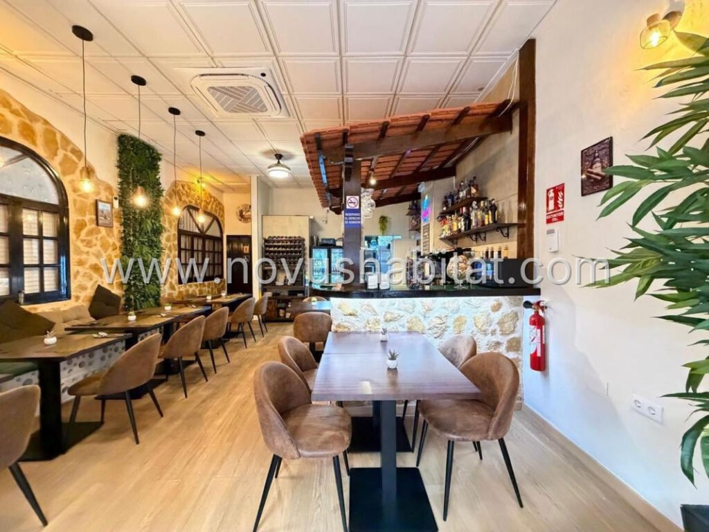 Commercial in Torrevieja - 557382 – foto 4