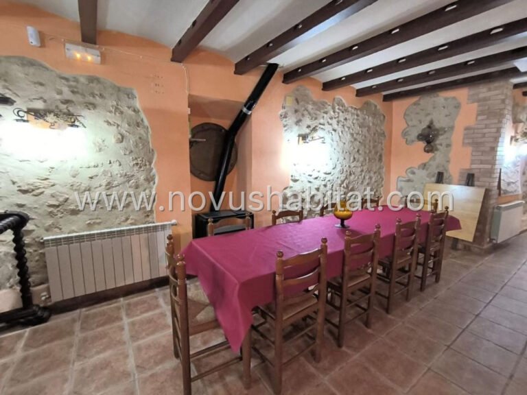 Commercial in Banyeres de Mariola - 558505 - foto 10