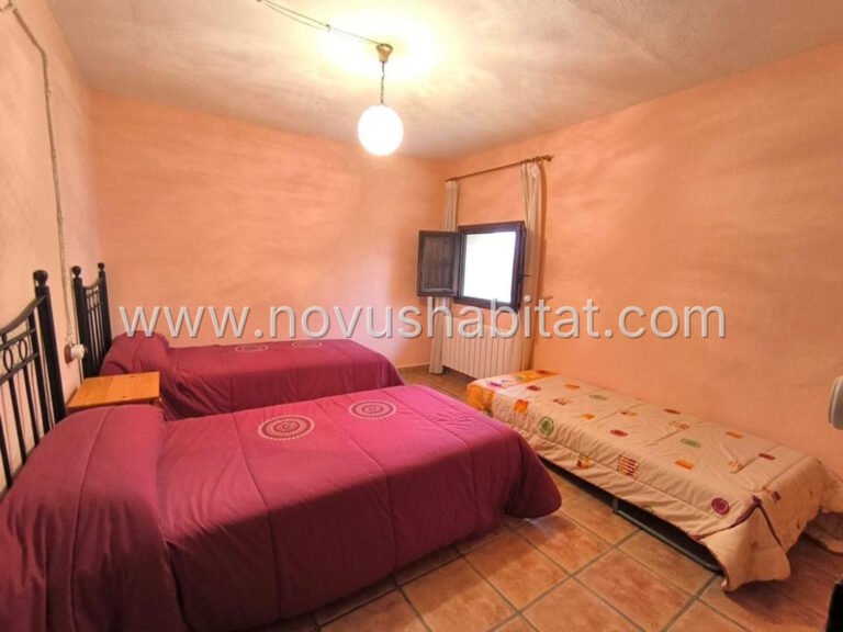 Commercial in Banyeres de Mariola - 558505 - foto 25