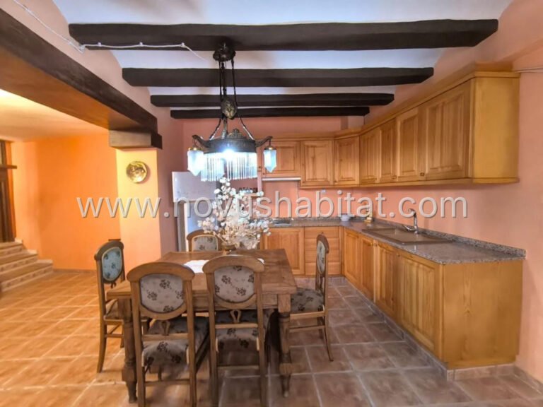 Commercial in Banyeres de Mariola - 558505 - foto 29