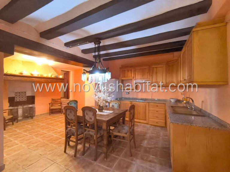 Commercial in Banyeres de Mariola - 558505 - foto 30