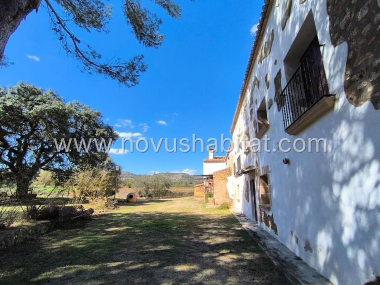Commercial in Banyeres de Mariola - 558505 - foto 7