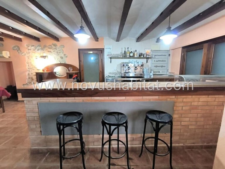 Commercial in Banyeres de Mariola - 558505 - foto 8