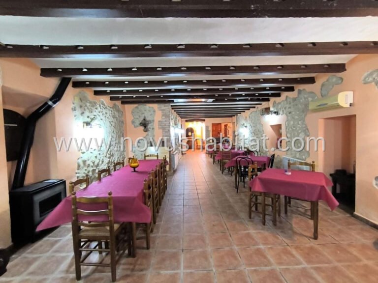 Commercial in Banyeres de Mariola - 558505 - foto 9
