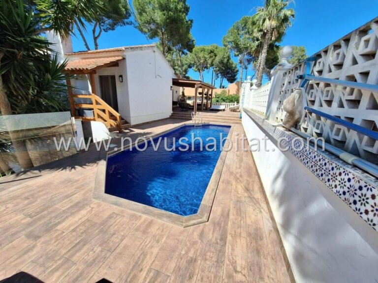 Villa í Pilar de la Horadada - 566889