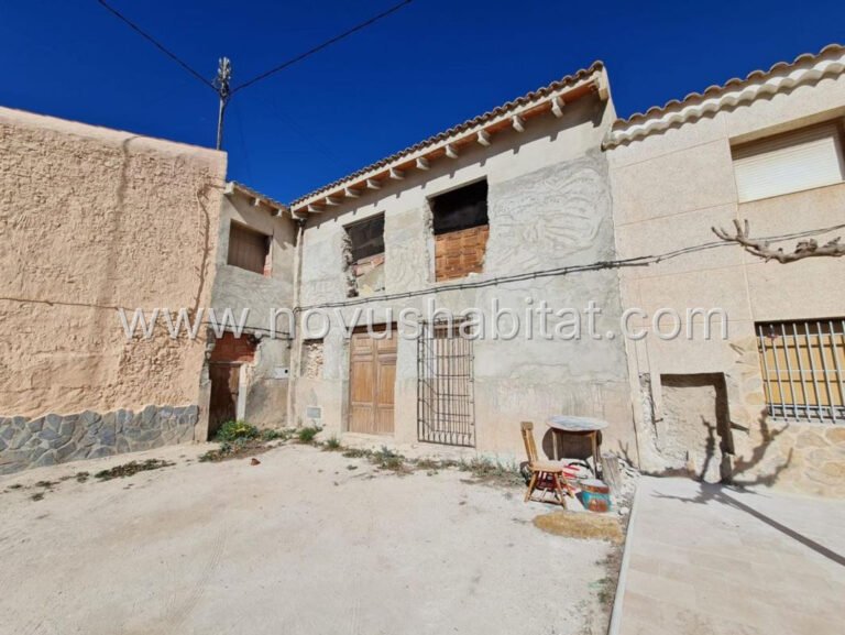 Villa in Pinoso - 569889