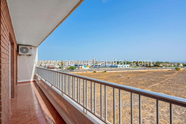 Íbúð í Torrevieja - 572560 - foto 17