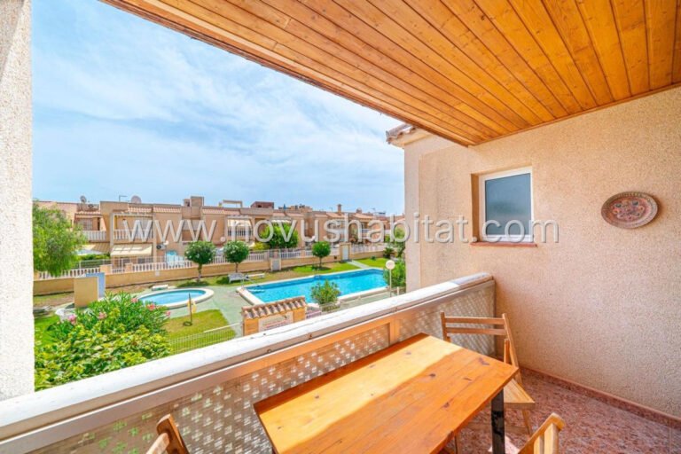 Apartment in Torrevieja - 574827
