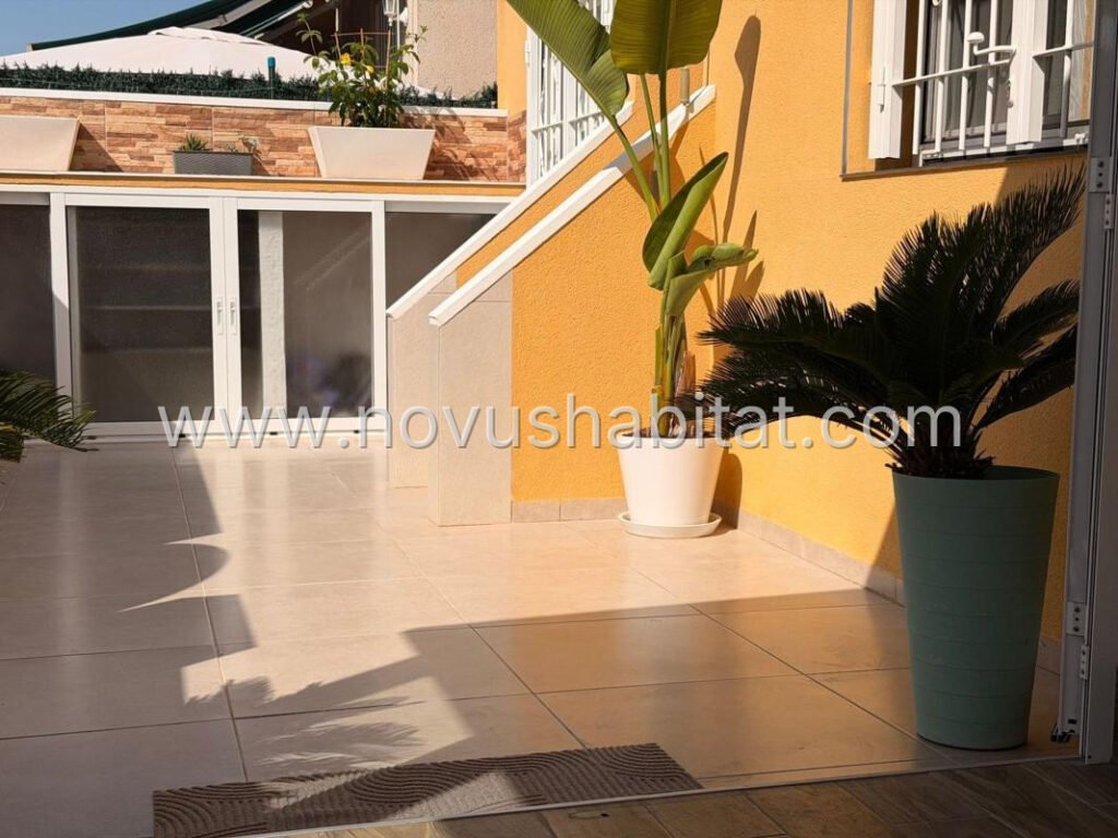 Townhouse in Torrevieja - 576083 – foto 2