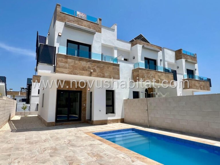 Villa in Polop