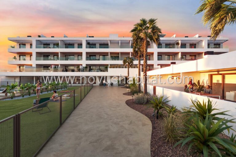 Villa in Torrevieja - 649801