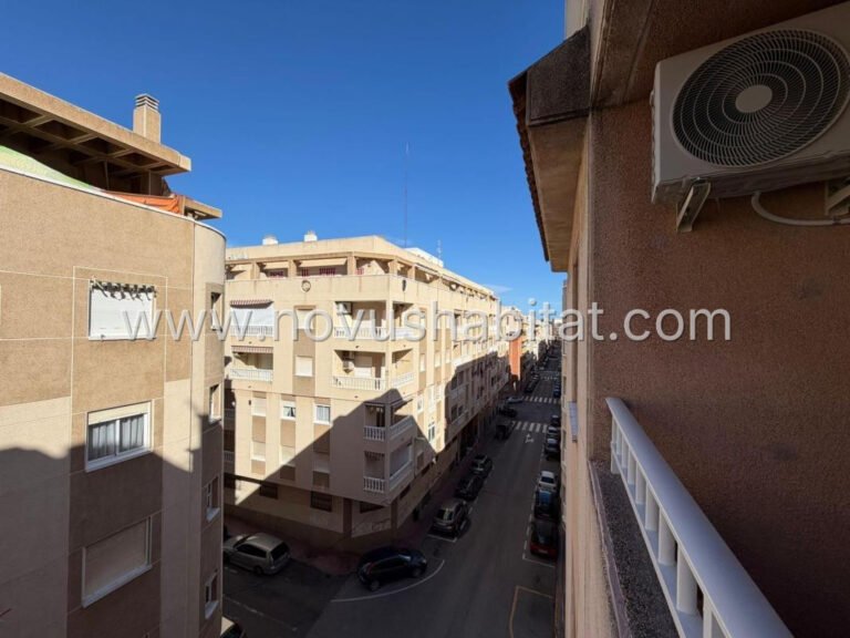 Íbúð í Torrevieja - 605050 - foto 18