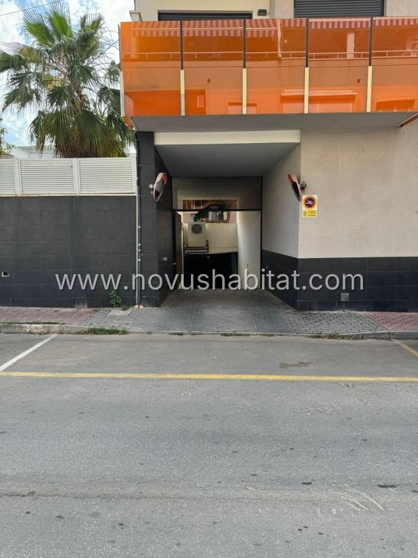 Garages in Torrevieja - 618010