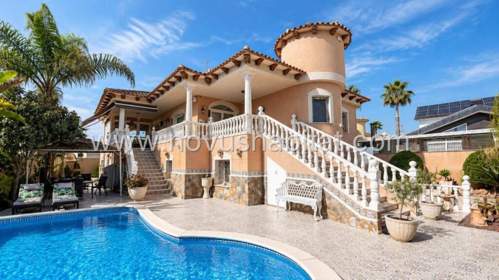 Villa en Benferri - 635055 – foto 1